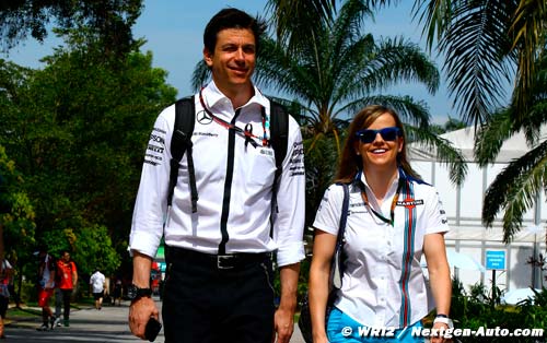 Wolff admits wife Susie at F1 'cros