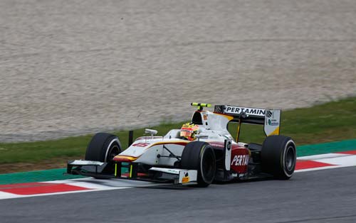Austria, Race 2: Haryanto holds on (...)