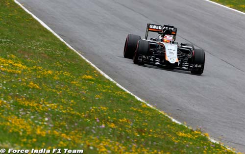 Force India place ses deux pilotes (…)