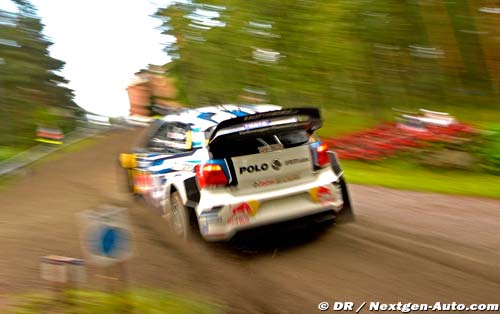 SS11-12 : Latvala and Ogier trade Times