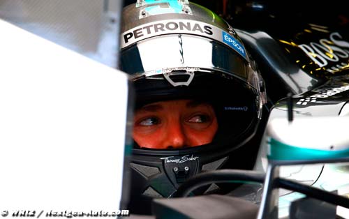 Wolff : Rosberg doit progresser en (…)