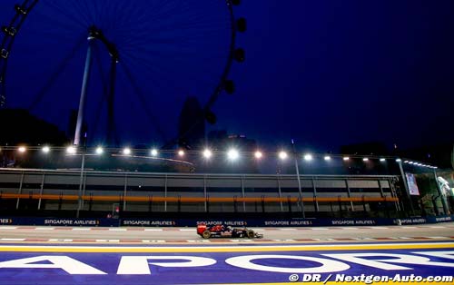 Sainz et Verstappen découvrent Singapour