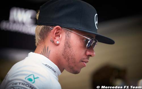 Hamilton works as hard as Rosberg - (…)