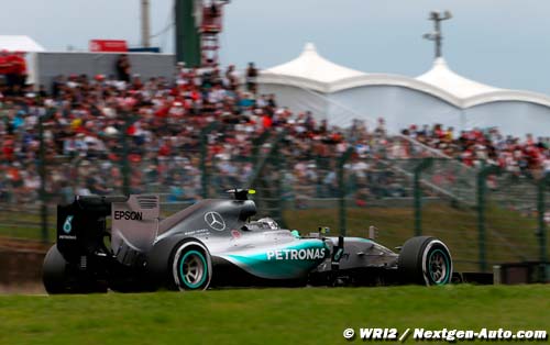 Wolff : Rosberg avait moins de (…)
