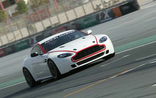 Unprecedent nine Aston Martin for (...)