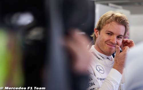 Rosberg se bat contre Hamilton, pas (…)