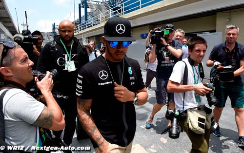 Hamilton : Ferrari est très, très (…)