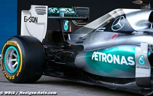 Mercedes eyes Feb 15 debut for 2016 (…)