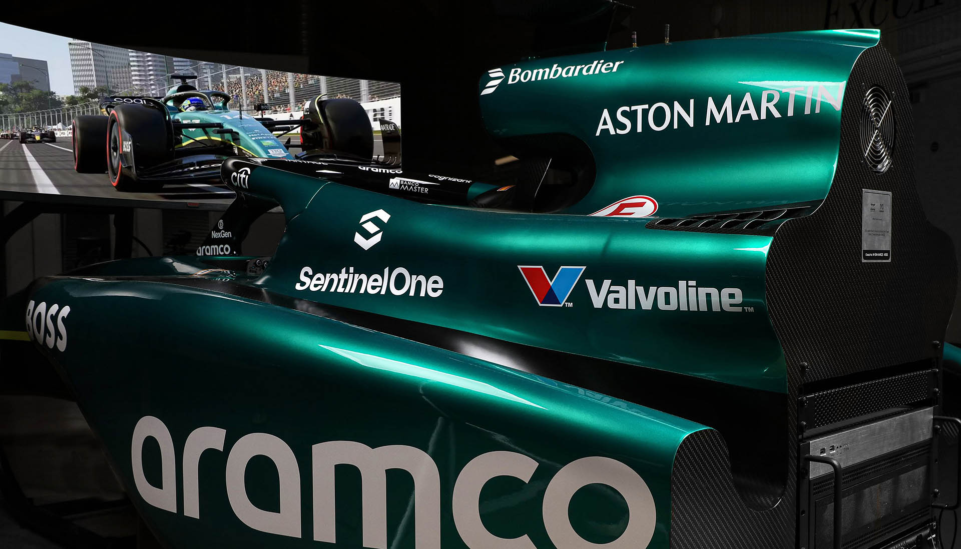 astonmartin-simulator.jpg