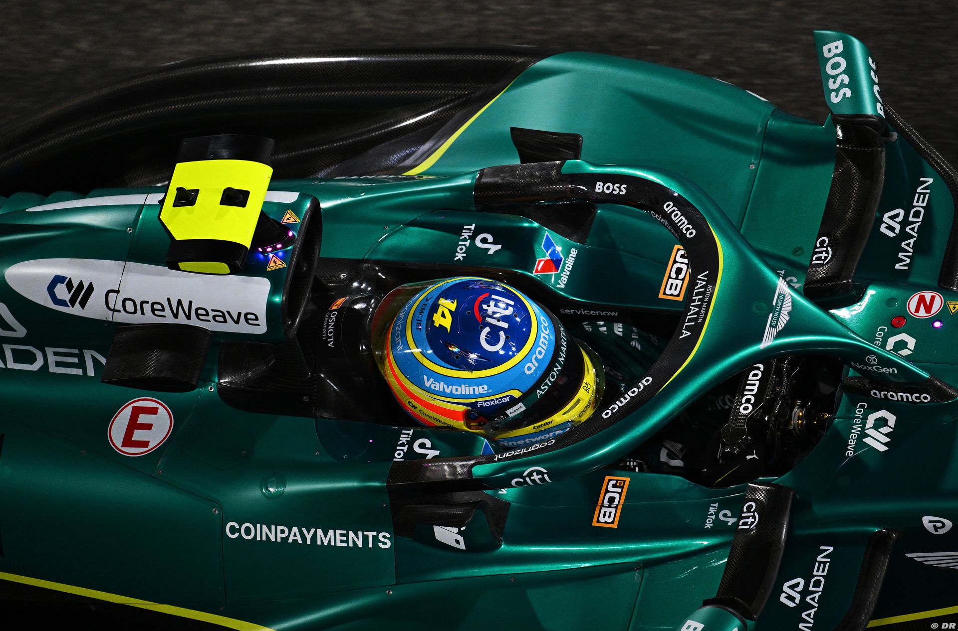 astonmartin2_46_-3.jpg