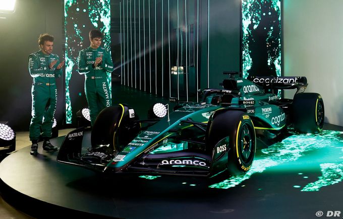 Aston Martin F1 reveals the AMR23 at (…)