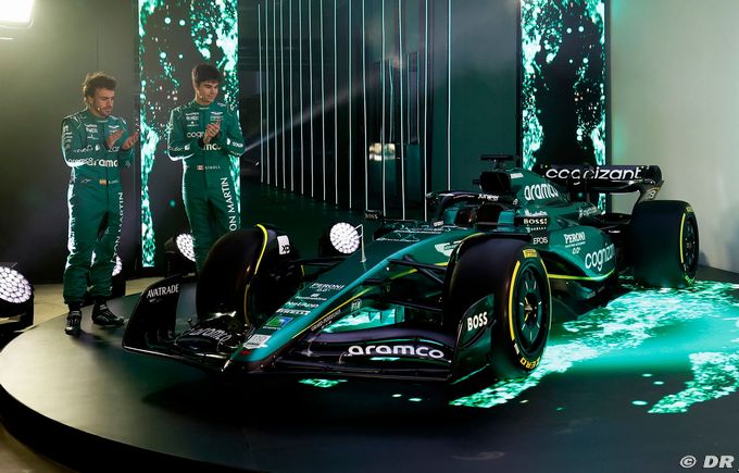 Aston Martin F1 reveals the AMR23 (...)