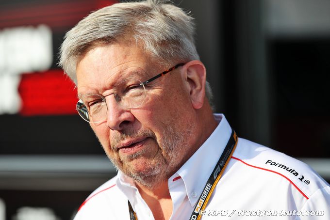 F1 boss Brawn 'stepping back'