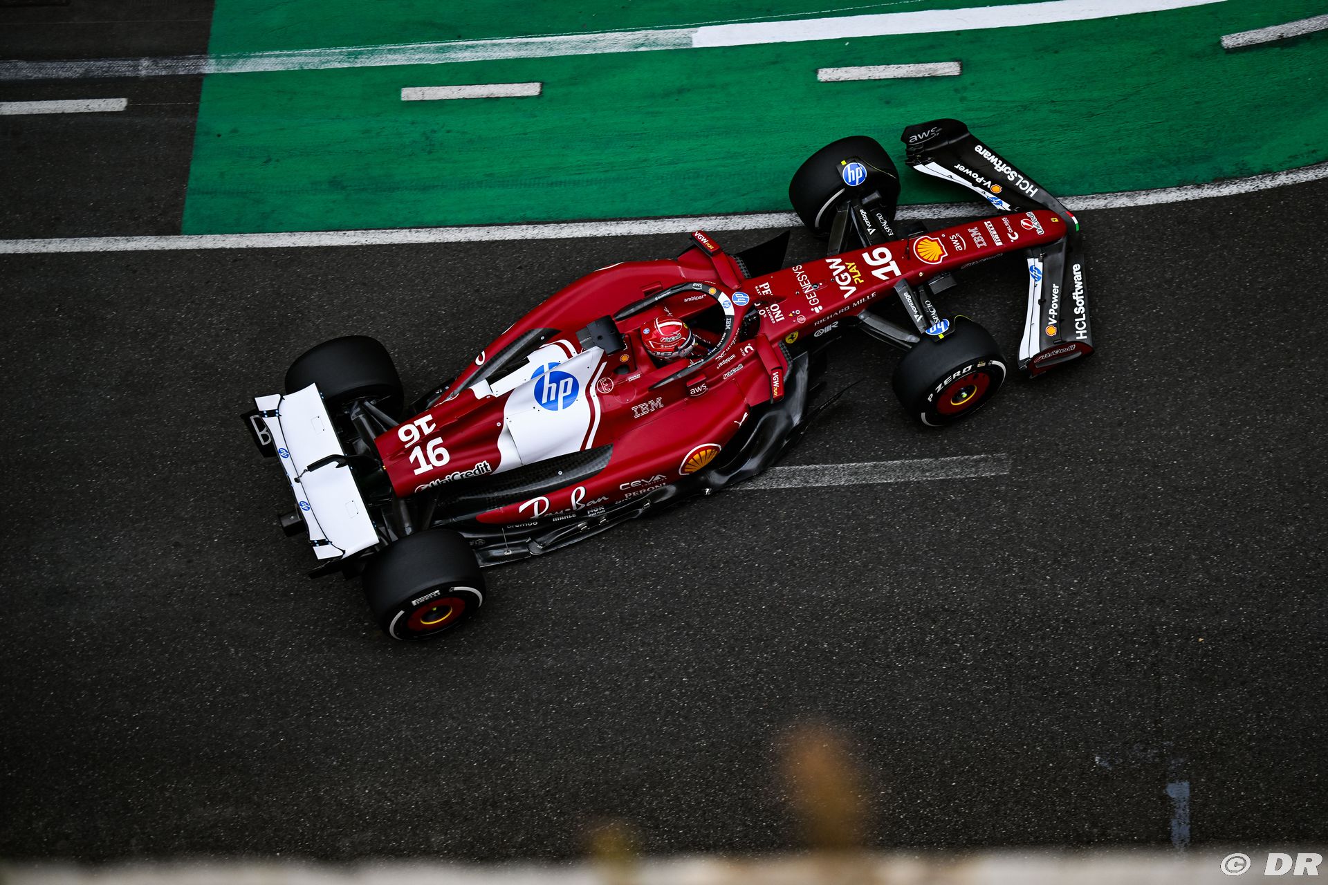 ferrari3_11_-18.jpg