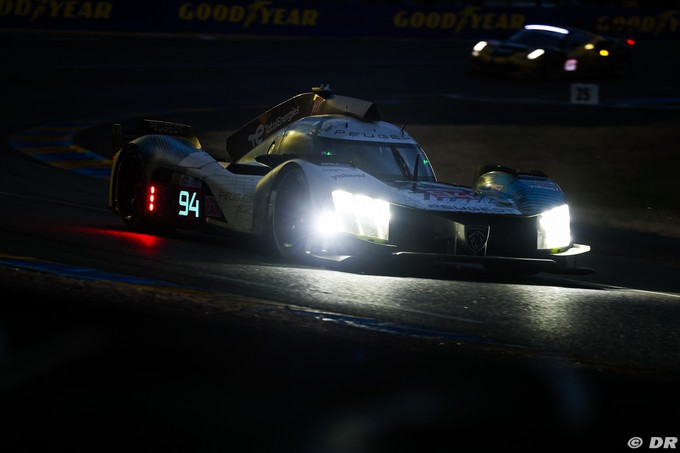 24H du Mans, H+8 : Peugeot mène au (…)