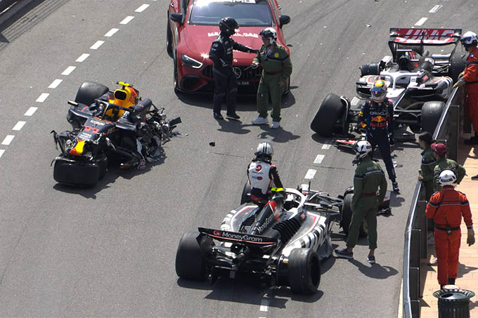 Gros crash à Monaco, la course F1 (…)