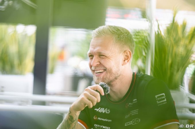 Magnussen emerges as shock Audi-Sauber