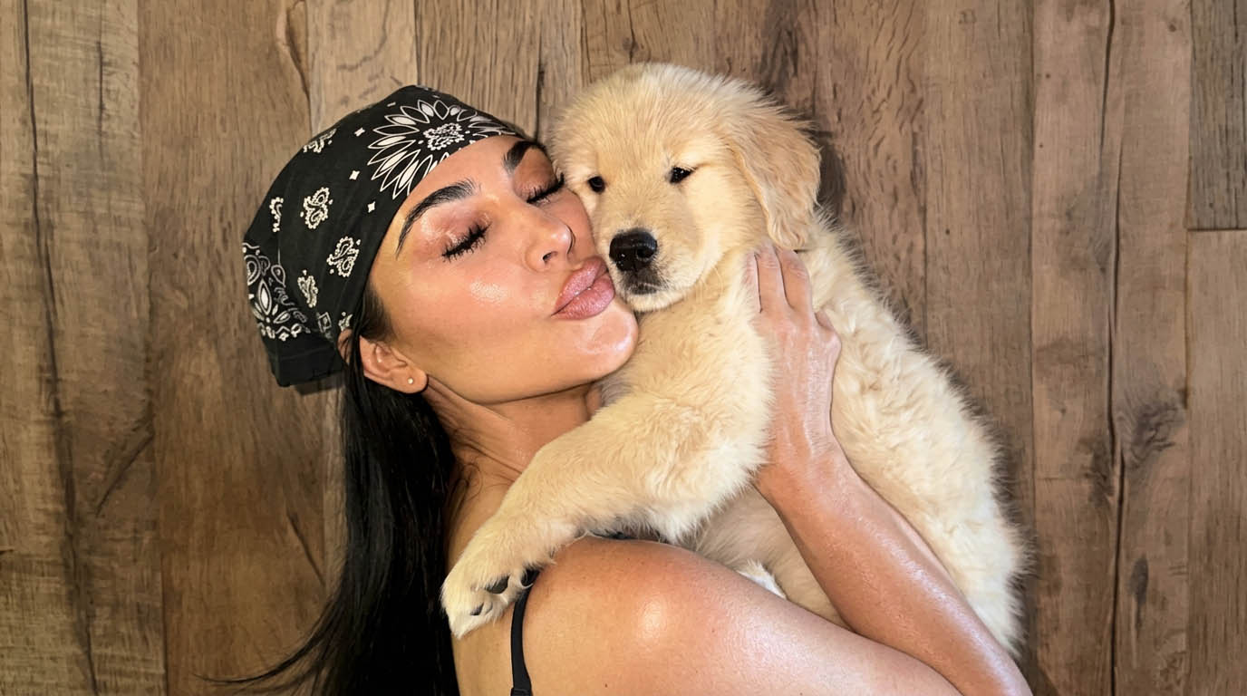 Kim Kardashian dévoile Halo, le nouveau chien de Lewis Hamilton