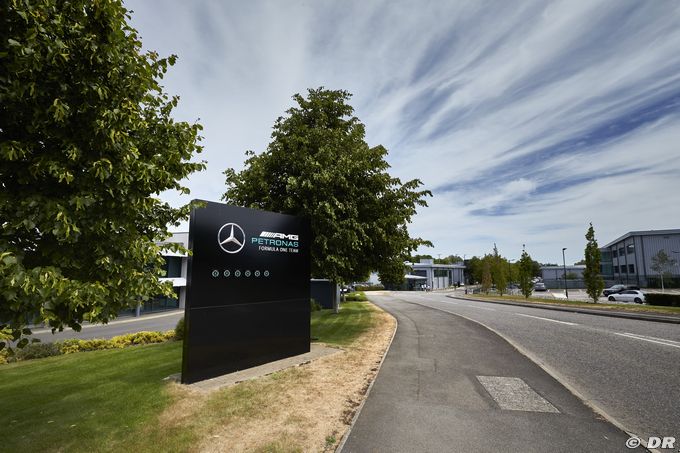 Mercedes F1 provoque la colère des (...)