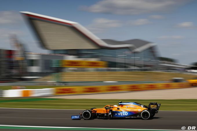 McLaren fait faire son premier test (…)