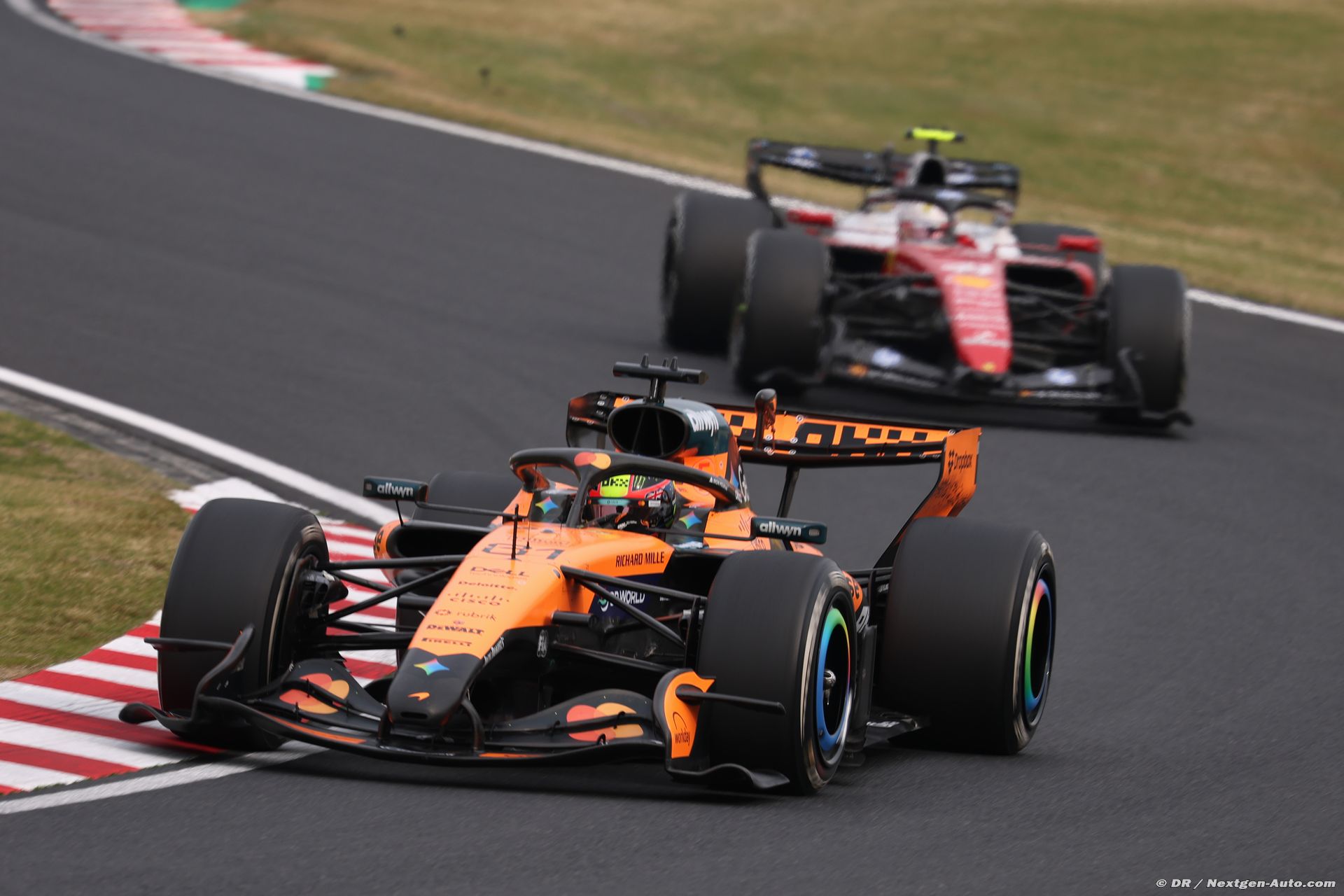 mclaren3_240_.jpg