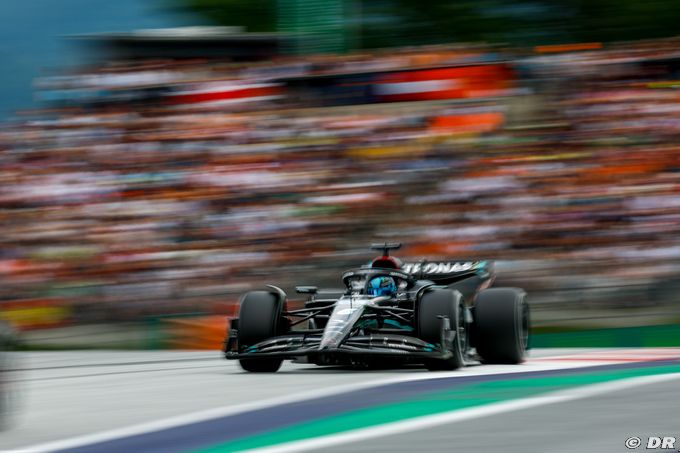 Mercedes F1 revient en piste à (…)