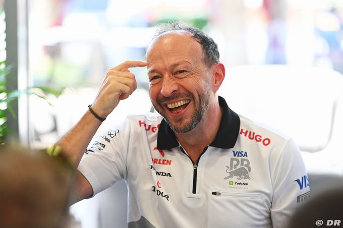 Bosses defend F1 team's awkward (…)