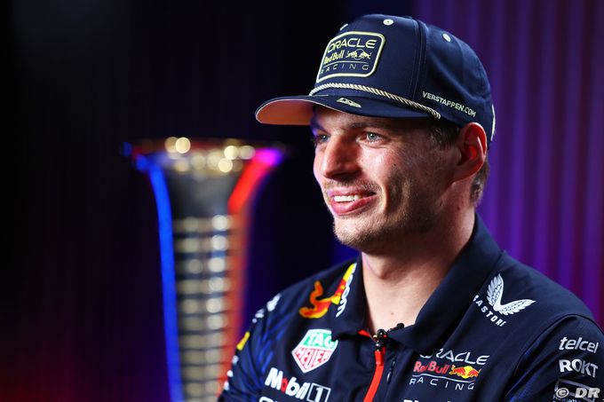 Verstappen ou Hamilton chez Ferrari (…)