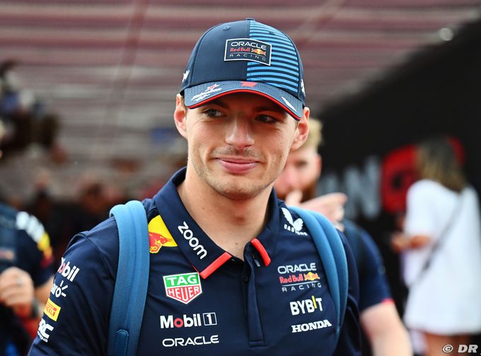 Verstappen salue Newey pour son (…)