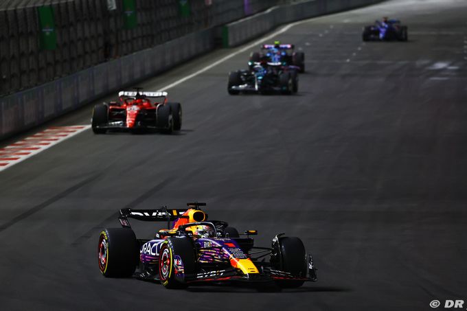 Father spoke to Verstappen about Las (…)