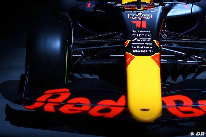 Red Bull admits F1 'discussions