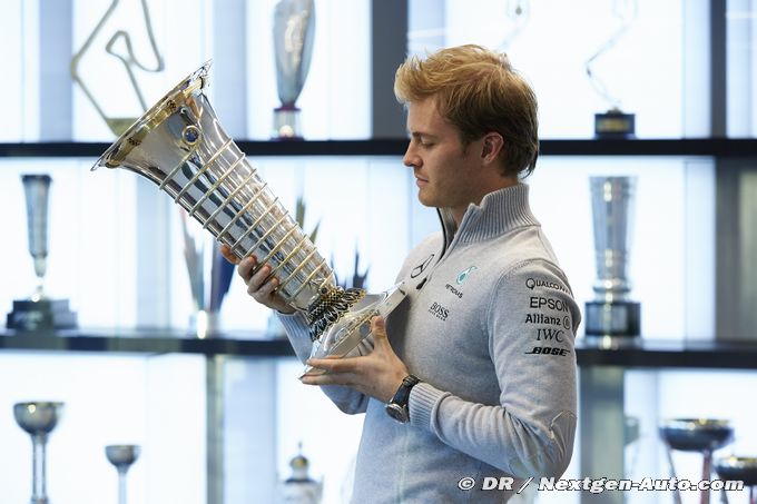 Rosberg admits 'shock' (...)