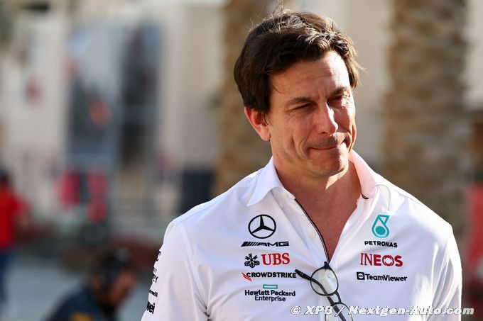 Wolff sides with Verstappen over F1 (…)