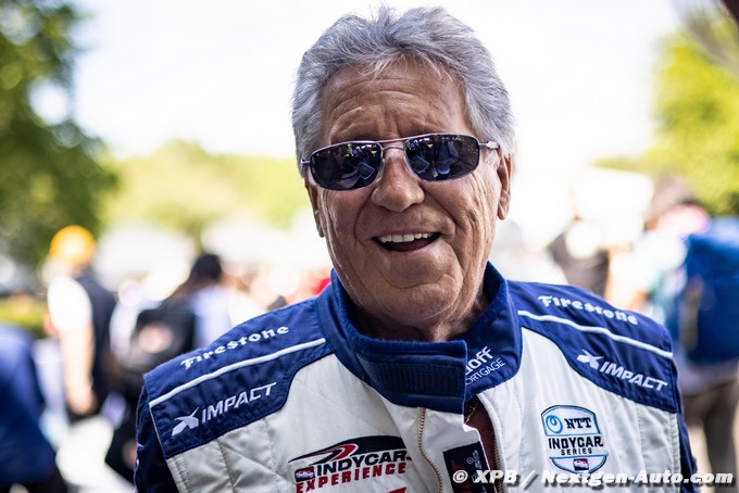 Mario Andretti va piloter une McLaren F1