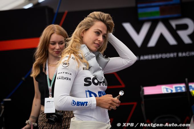 Female racer slams F1 for 'pinkwash