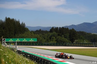 Red Bull-Honda ’too slow on straights’ - Verstappen