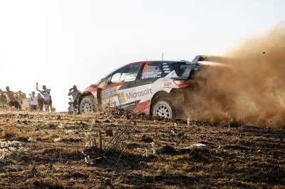 Tense title fight enters vital period at the Rally Argentina
