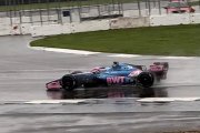 Premières images : l'Alpine A526 aperçue en shakedown sous la pluie à Silverstone