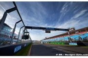 Melbourne promised season opener, day race