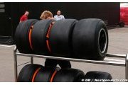 Pirelli to try prototype hards again in Silverstone