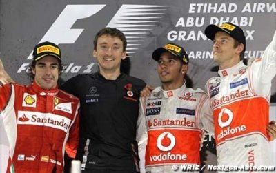 Hamilton takes Abu Dhabi win