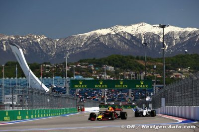Verstappen termine à la 5e place en solitaire