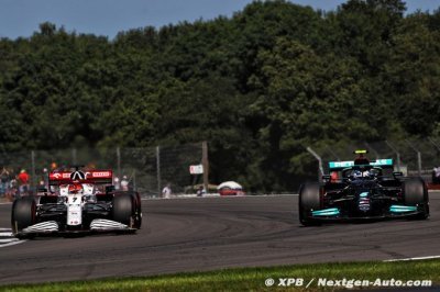 Ex-drivers doubt Bottas will lose Mercedes seat