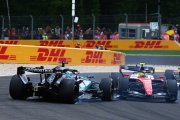 Russell percuté par Hamilton à Spa mais le pilote Mercedes F1 tacle son moteur !