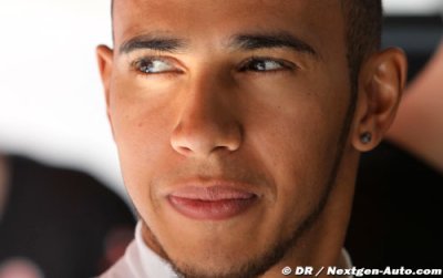 Hamilton on right track with girlfriend split - father