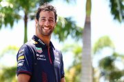 Ricciardo testera la Red Bull RB19 à Silverstone