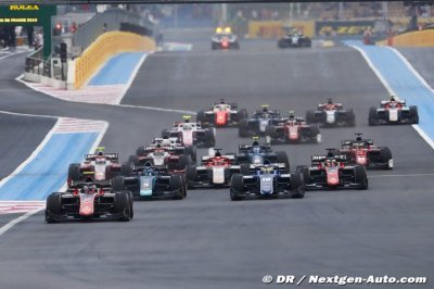 Le Castellet, Course 1&nbsp;: Sous la pluie ou sur le sec, Russell domine