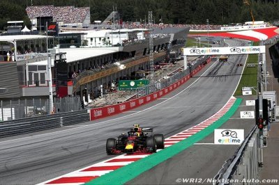 Critics shouldn’t question Verstappen style - father