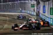 Steiner très remonté contre la FIA après le drapeau noir et orange adressé à Magnussen