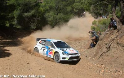 SS13: Mikkelsen closes on Sordo